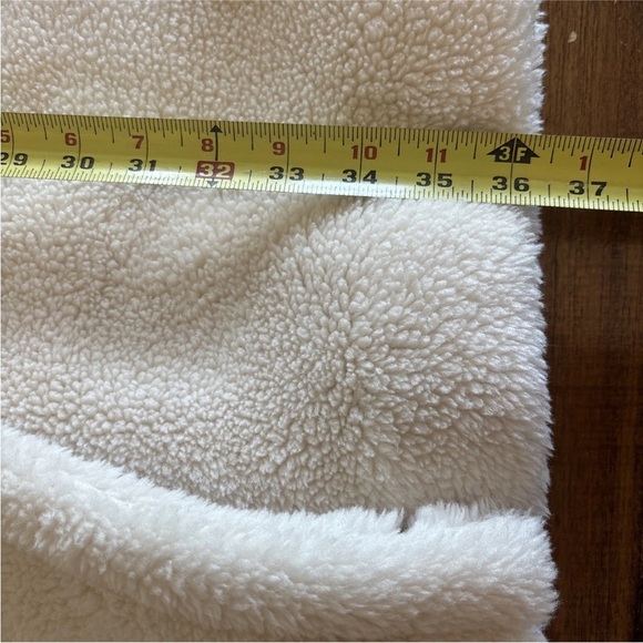 Gap Ivory Sherpa Teddy Mid Length Button Front Coat Women's Small - Picture 6 of 15